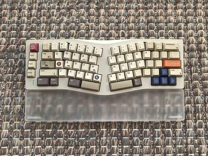 Neo Ergo Palm Rest CustomWoode - Gaming Keyboard Hand review and price